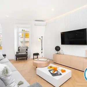 Apartment Whome | Luxury Duplex Prime Location Great For Families, Lisbon